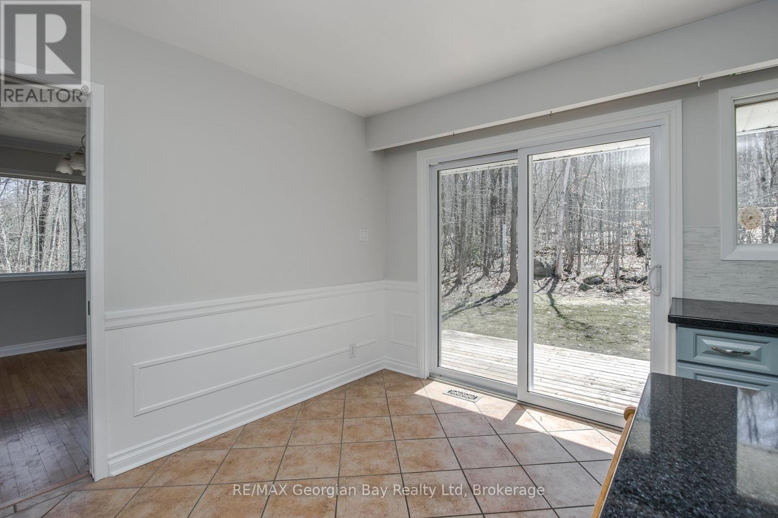 125 Gilwood Park Drive, Penetanguishene, Ontario  L9M 1Z1 - Photo 16 - S13156488