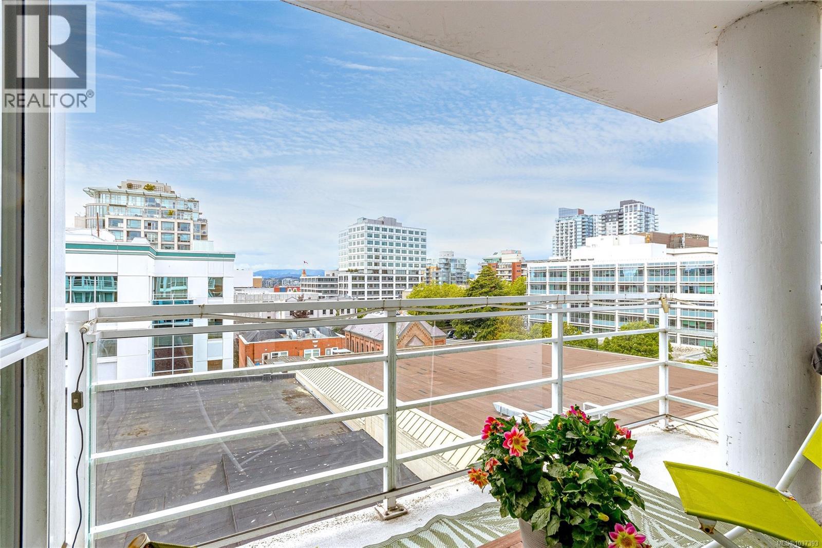 706 834 Johnson St, Victoria, British Columbia  V8W 1N3 - Photo 19 - 1037393