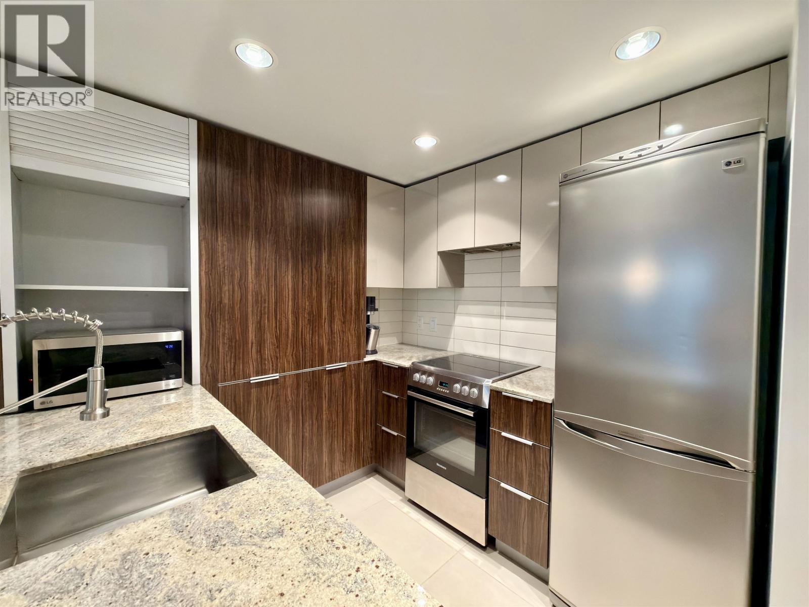 407 1088 Richards Street, Vancouver, British Columbia  V6B 0J8 - Photo 3 - R3125559