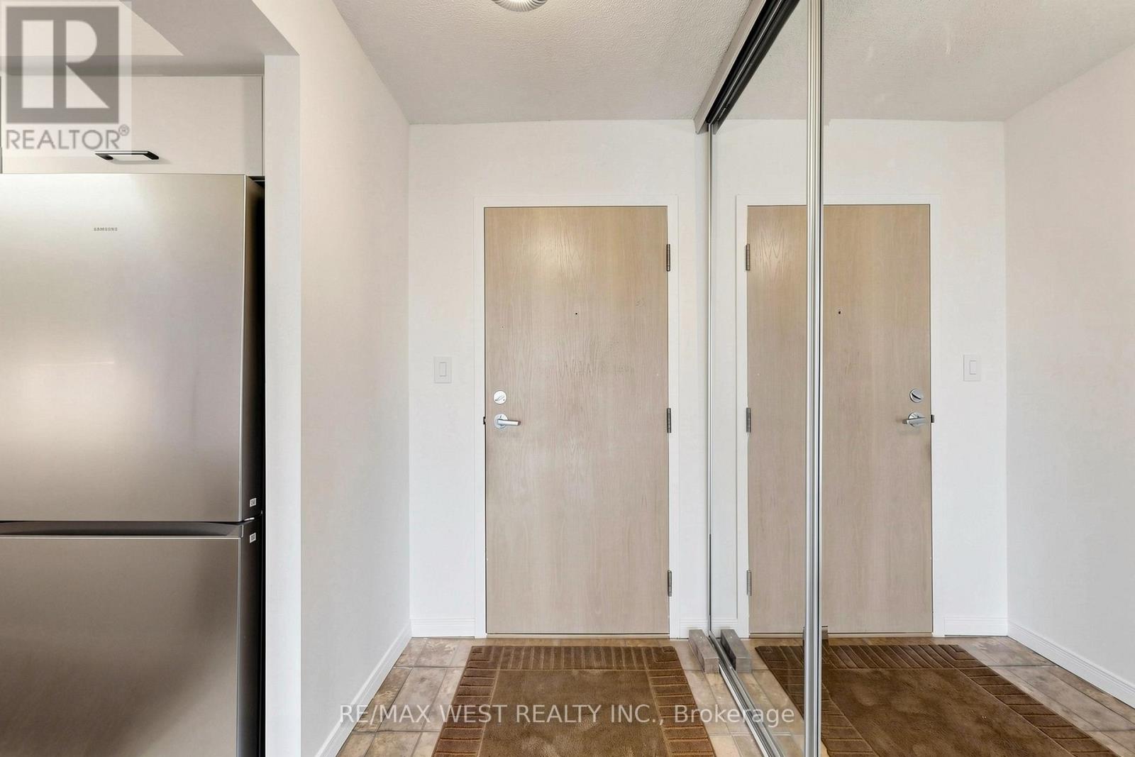 1302 - 5 Concorde Place, Toronto, Ontario  M3C 3M8 - Photo 12 - C13156430