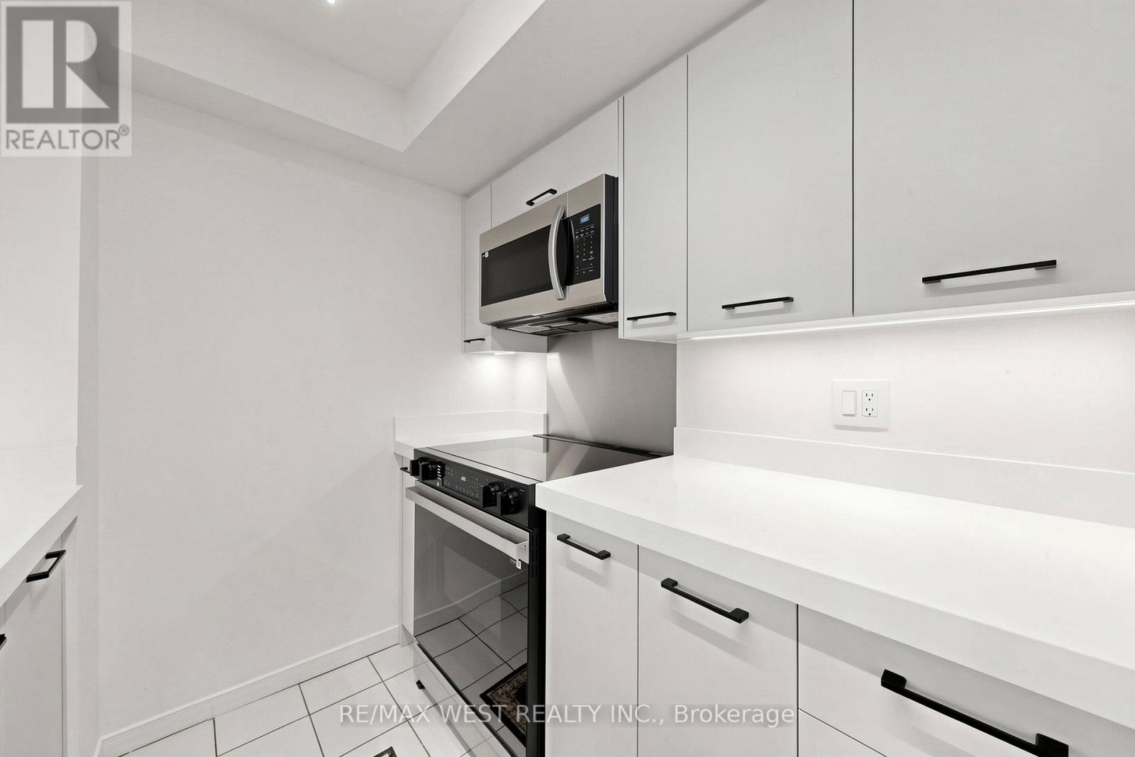 1302 - 5 Concorde Place, Toronto, Ontario  M3C 3M8 - Photo 20 - C13156430