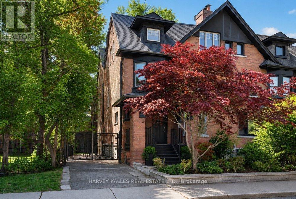 <div class="slider-price">$2,649,000</div><p>89 Bernard Avenue, Toronto, Ontario</p>