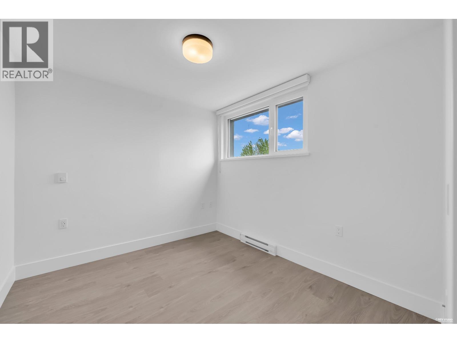 315 2250 E 1st Avenue, Vancouver, British Columbia  V5N 1B6 - Photo 5 - R3126277