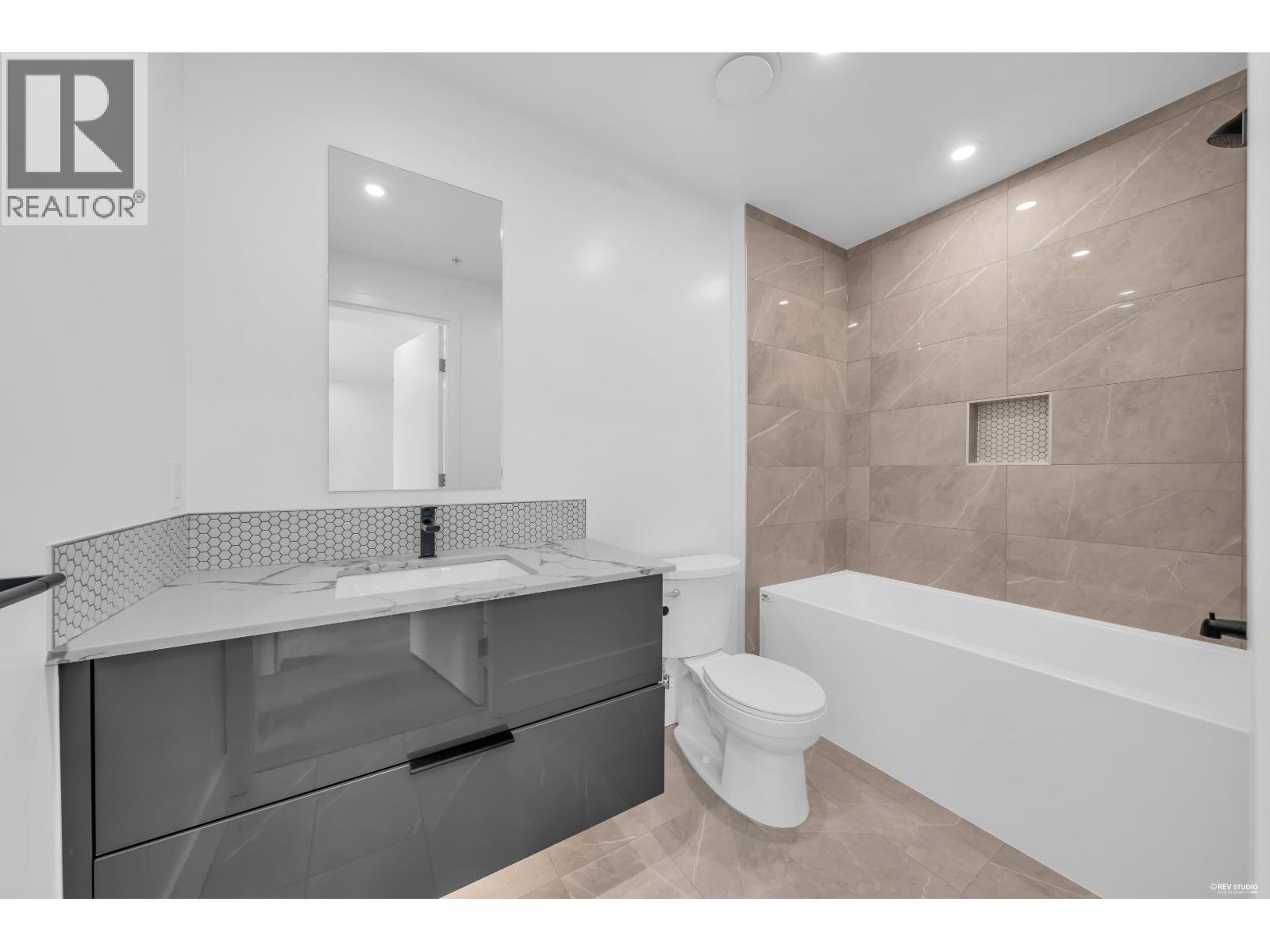 315 2250 E 1st Avenue, Vancouver, British Columbia  V5N 1B6 - Photo 7 - R3126277