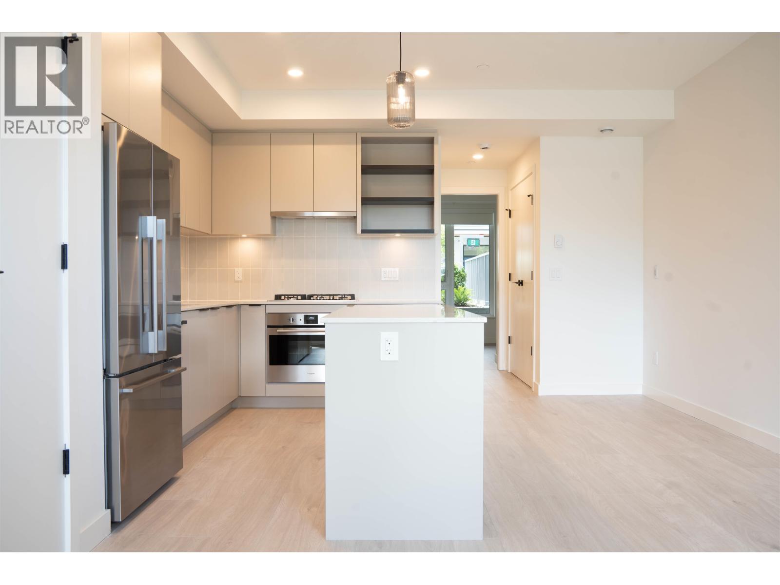 110 921 Grant Street, Coquitlam, British Columbia V3J 0S2 - Photo 3 - R3126303