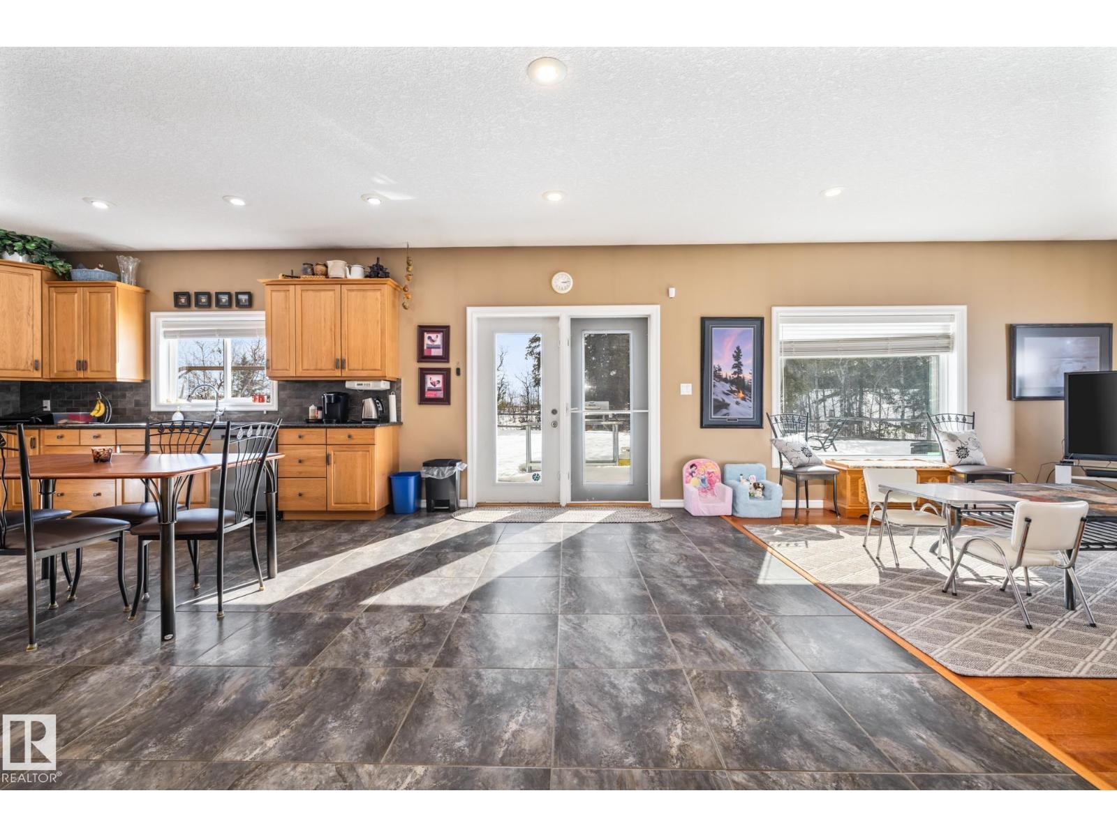 56515 Rge Road 222, Rural Sturgeon County, Alberta  T0A 1N4 - Photo 11 - E4489091
