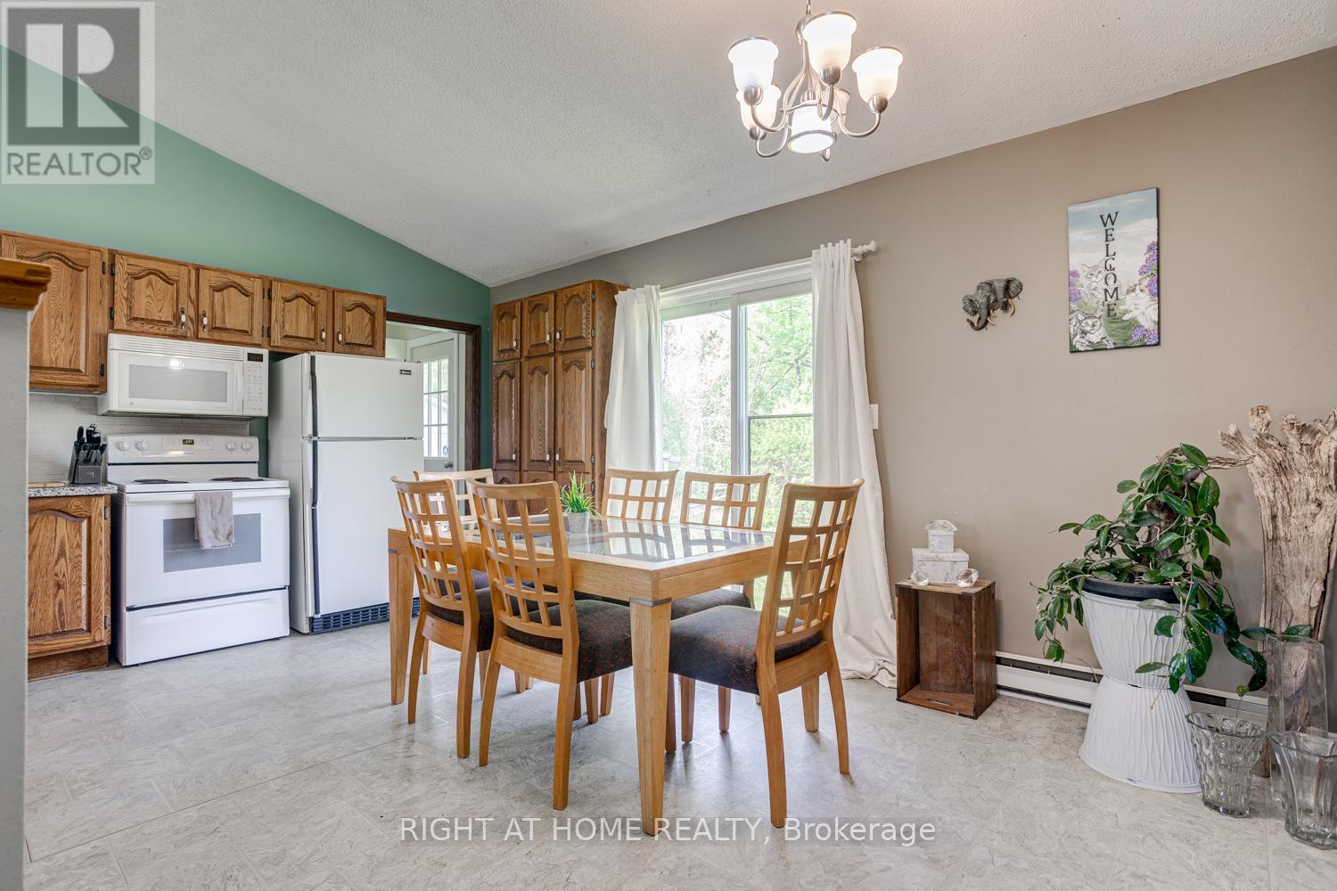 2903 Pine Point Road, Scugog, Ontario  L9L 1B4 - Photo 5 - E13156482