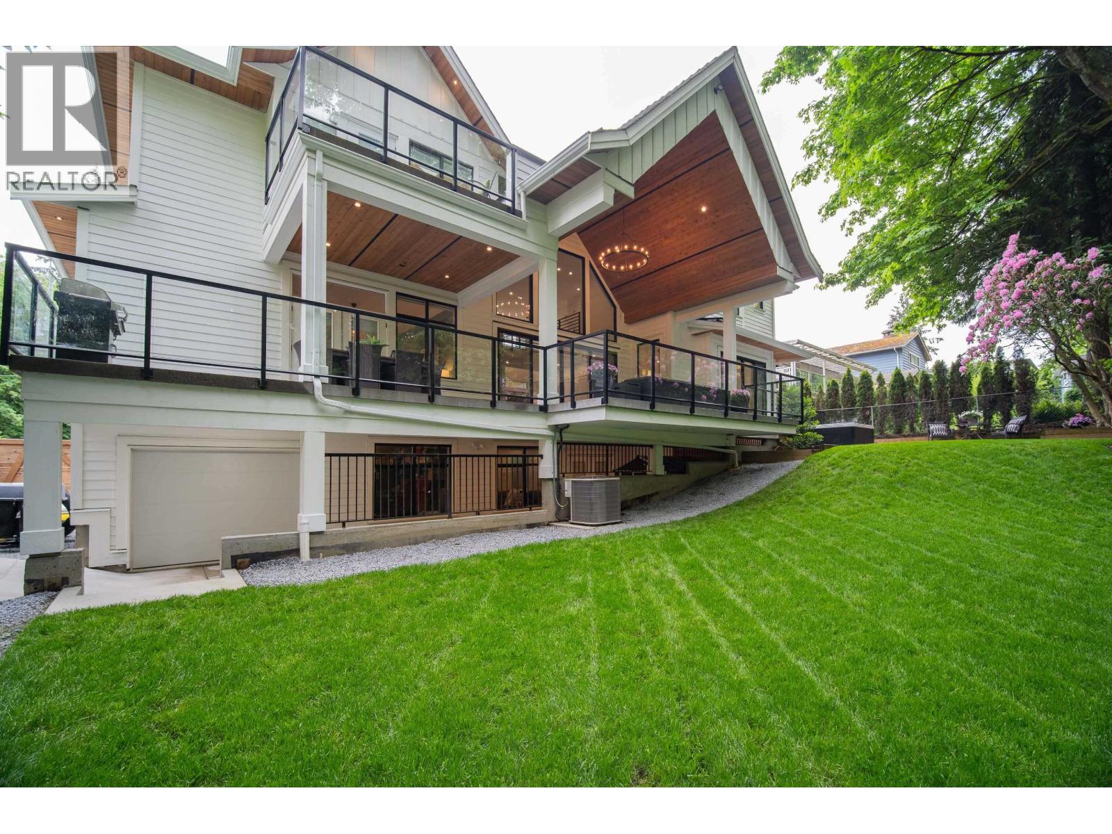 948 Poirier Street, Coquitlam, British Columbia  V3J 6C4 - Photo 39 - R3126287