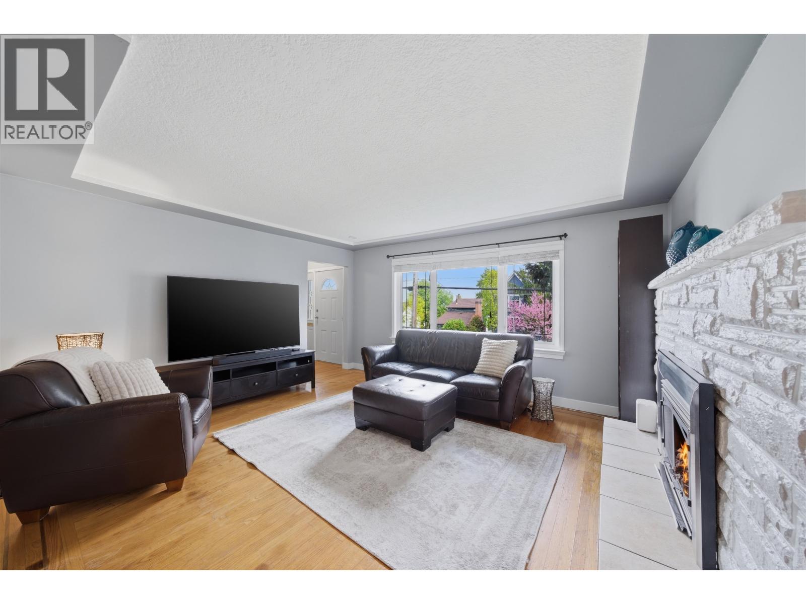 1315 Eighth Avenue, New Westminster, British Columbia  V3M 2S2 - Photo 6 - R3126299