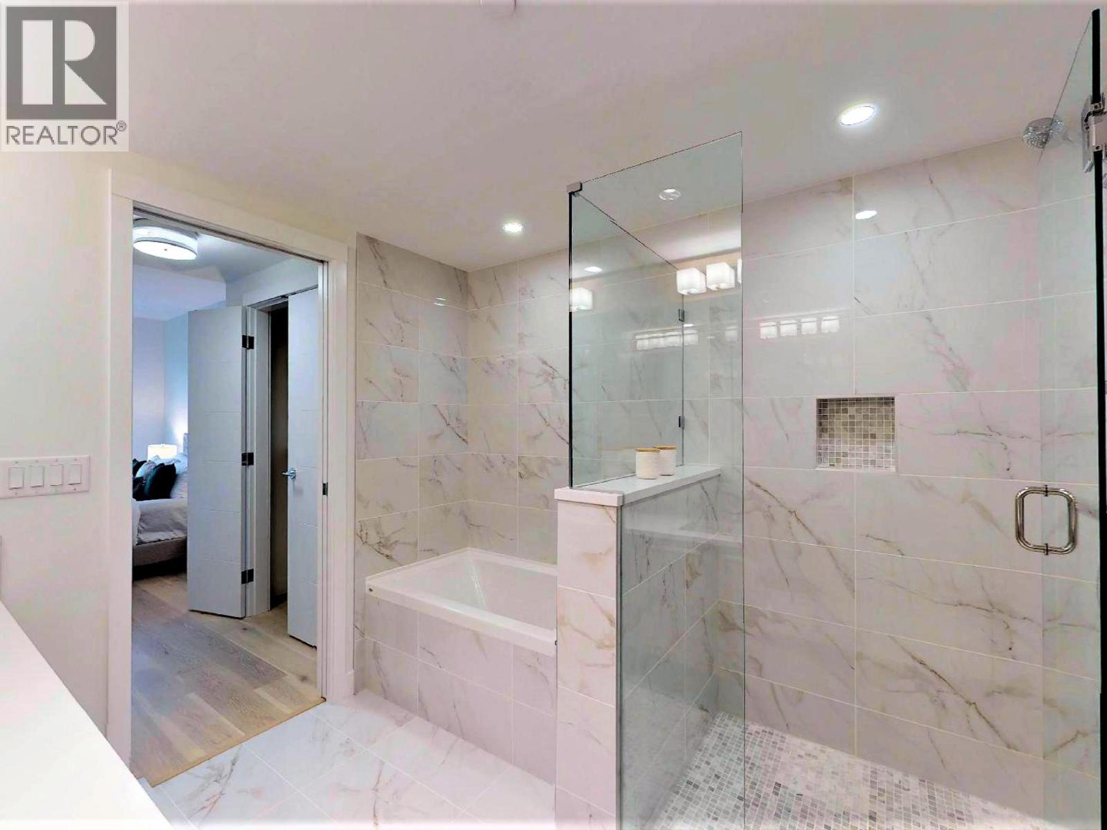 202 1295 Conifer Street, North Vancouver, British Columbia  V7J 0B8 - Photo 34 - R3126294