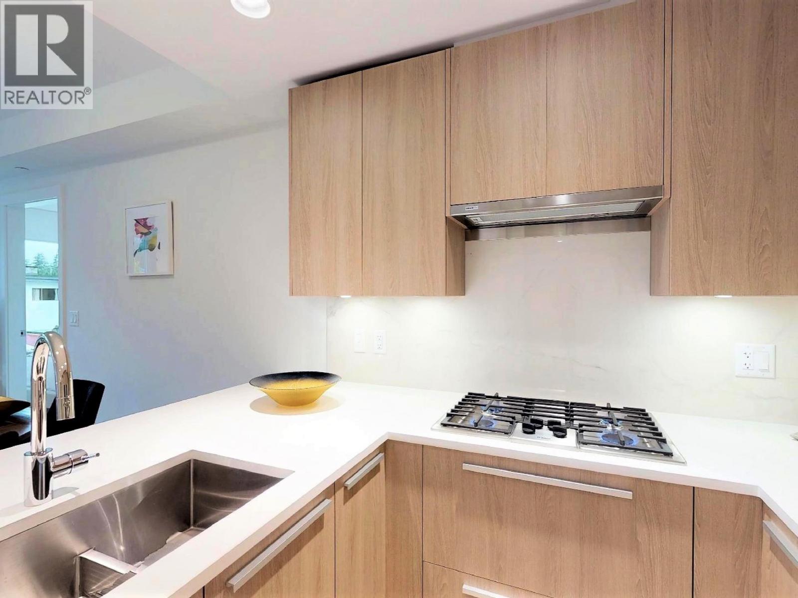 202 1295 Conifer Street, North Vancouver, British Columbia  V7J 0B8 - Photo 6 - R3126294