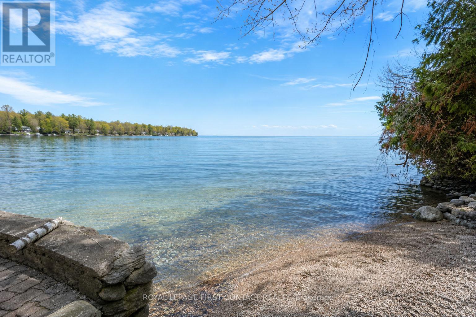 303 Shoreline Drive, Oro-Medonte, Ontario  L0L 1T0 - Photo 15 - S13156422