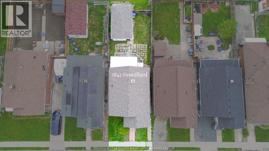 1842 Drouillard, Windsor, Ontario N8W 3X5 - Photo 2 - 26011748