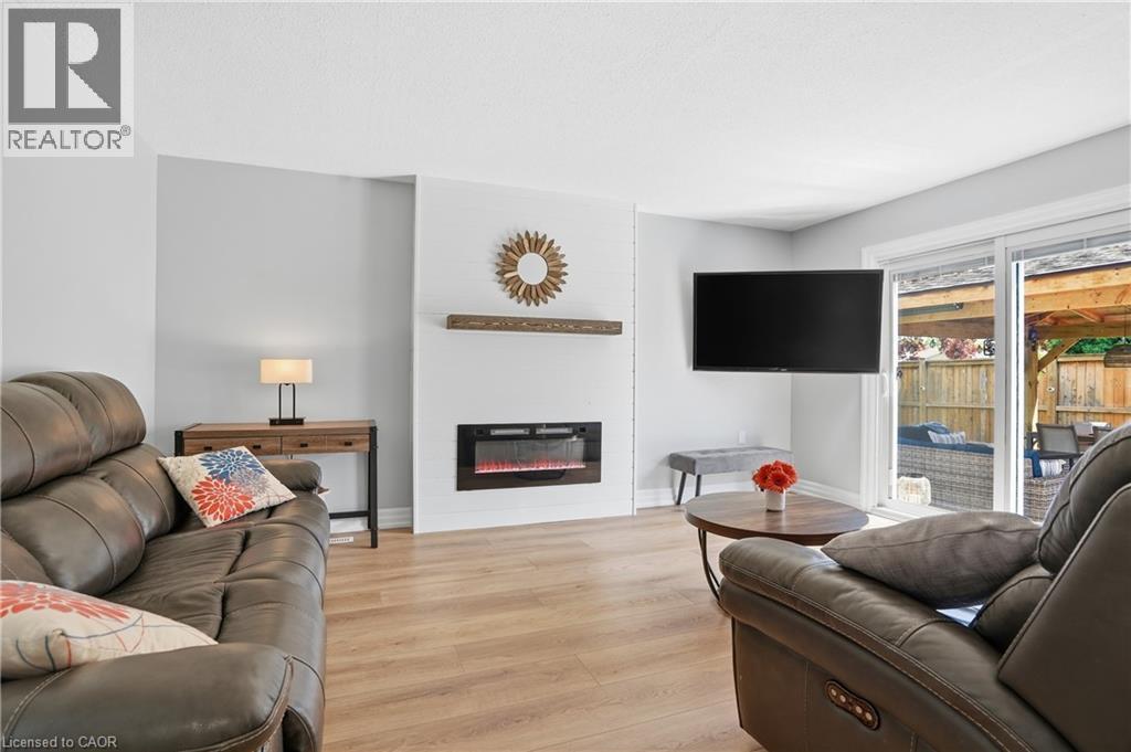 1 Oakmeadow Place, St. Catharines, Ontario  L2N 5X6 - Photo 12 - 40832214