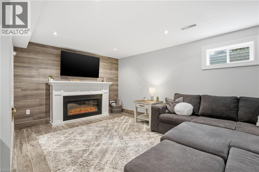 1 Oakmeadow Place, St. Catharines, Ontario  L2N 5X6 - Photo 25 - 40832214