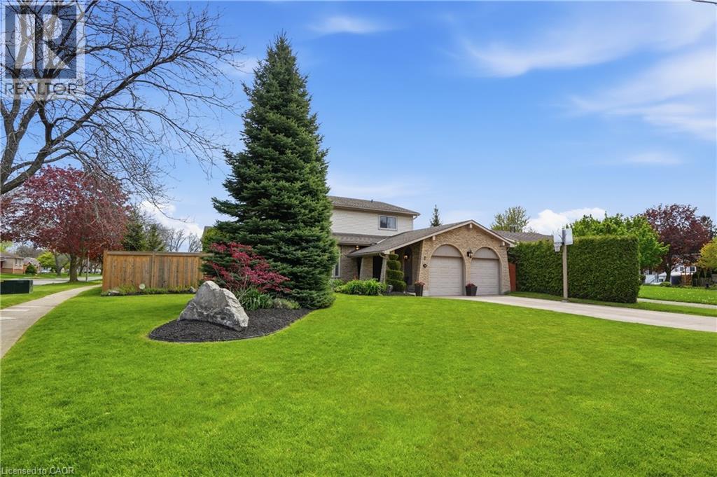1 Oakmeadow Place, St. Catharines, Ontario  L2N 5X6 - Photo 3 - 40832214
