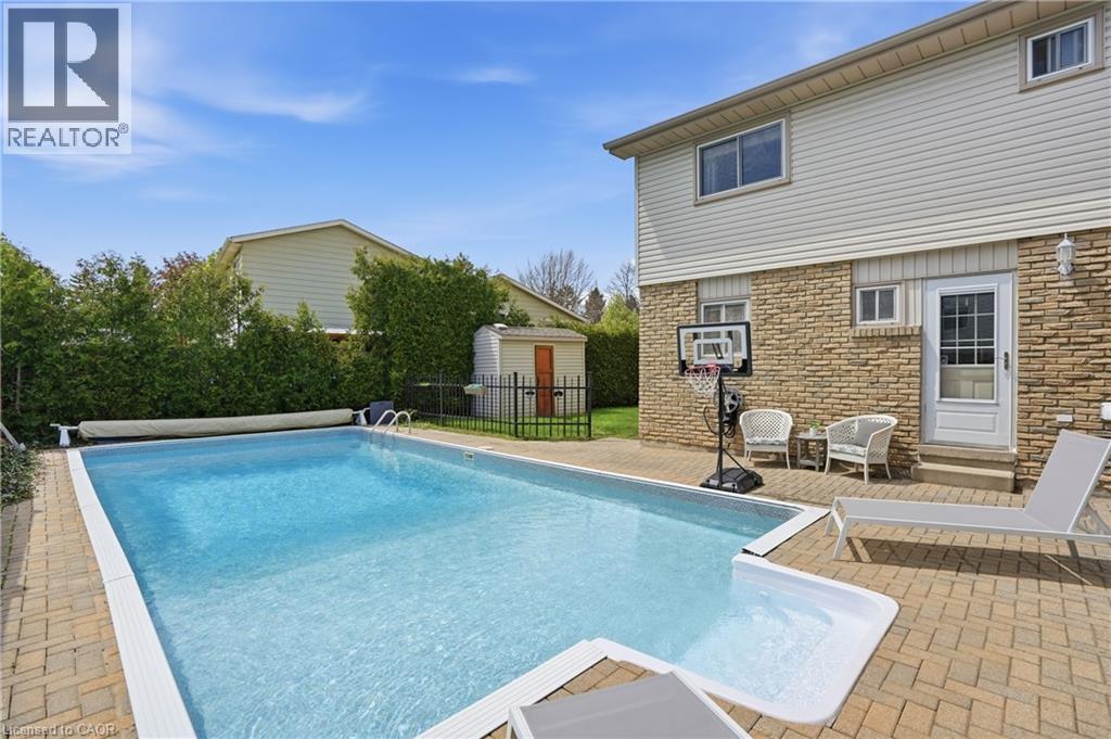 1 Oakmeadow Place, St. Catharines, Ontario  L2N 5X6 - Photo 32 - 40832214