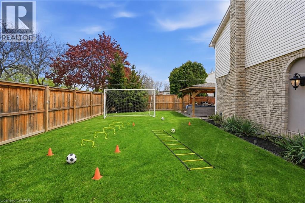 1 Oakmeadow Place, St. Catharines, Ontario  L2N 5X6 - Photo 37 - 40832214
