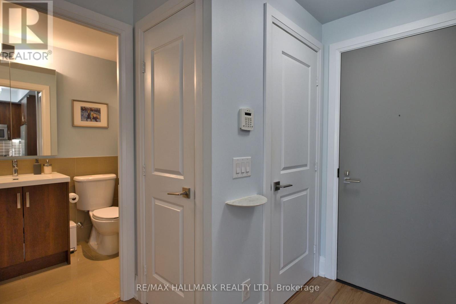 316 - 2 Old Mill Drive, Toronto (High Park-Swansea), Ontario  M6S 0A2 - Photo 18 - W13156454