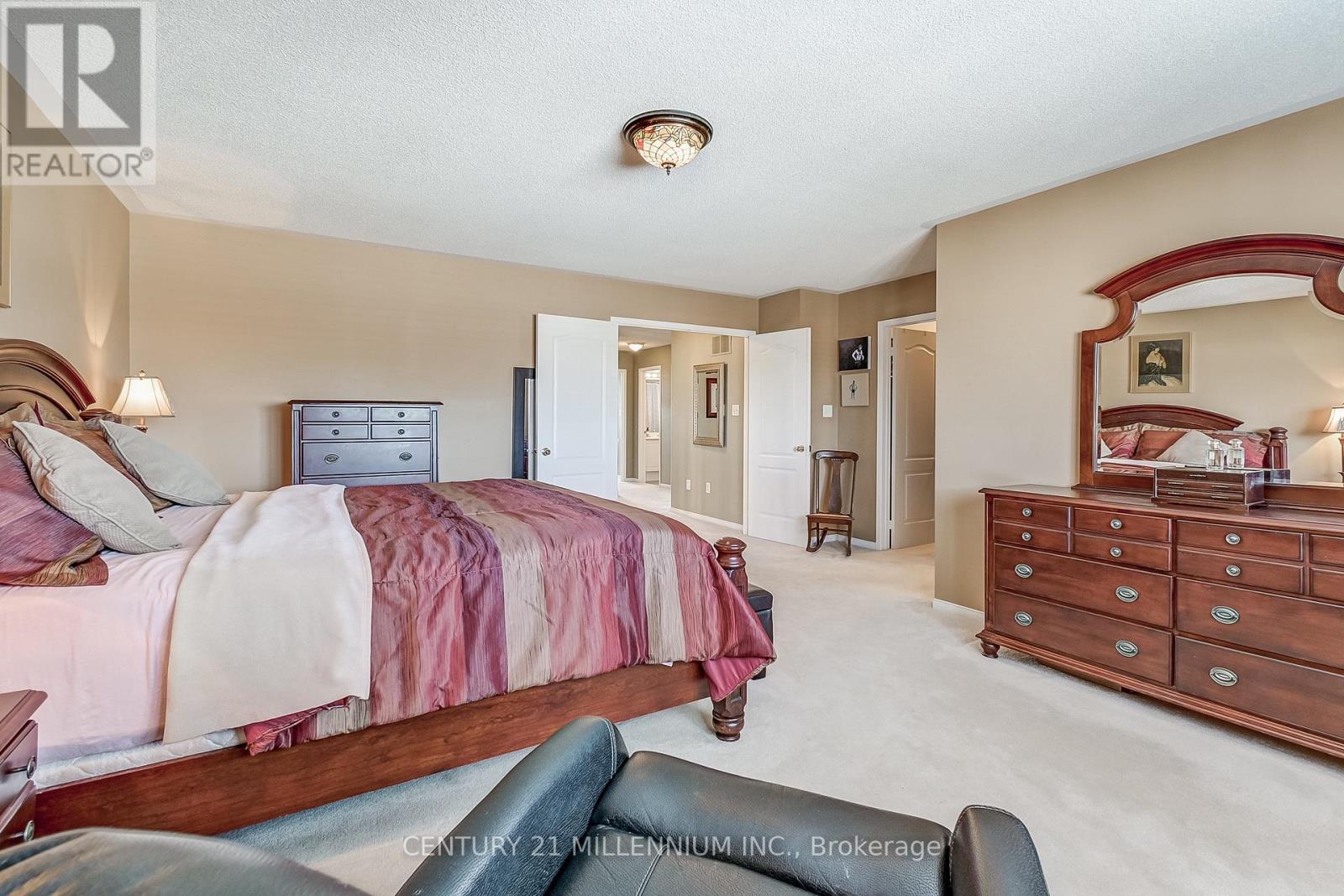 6 Collingwood Avenue, Brampton, Ontario  L7A 2E5 - Photo 20 - W13156496