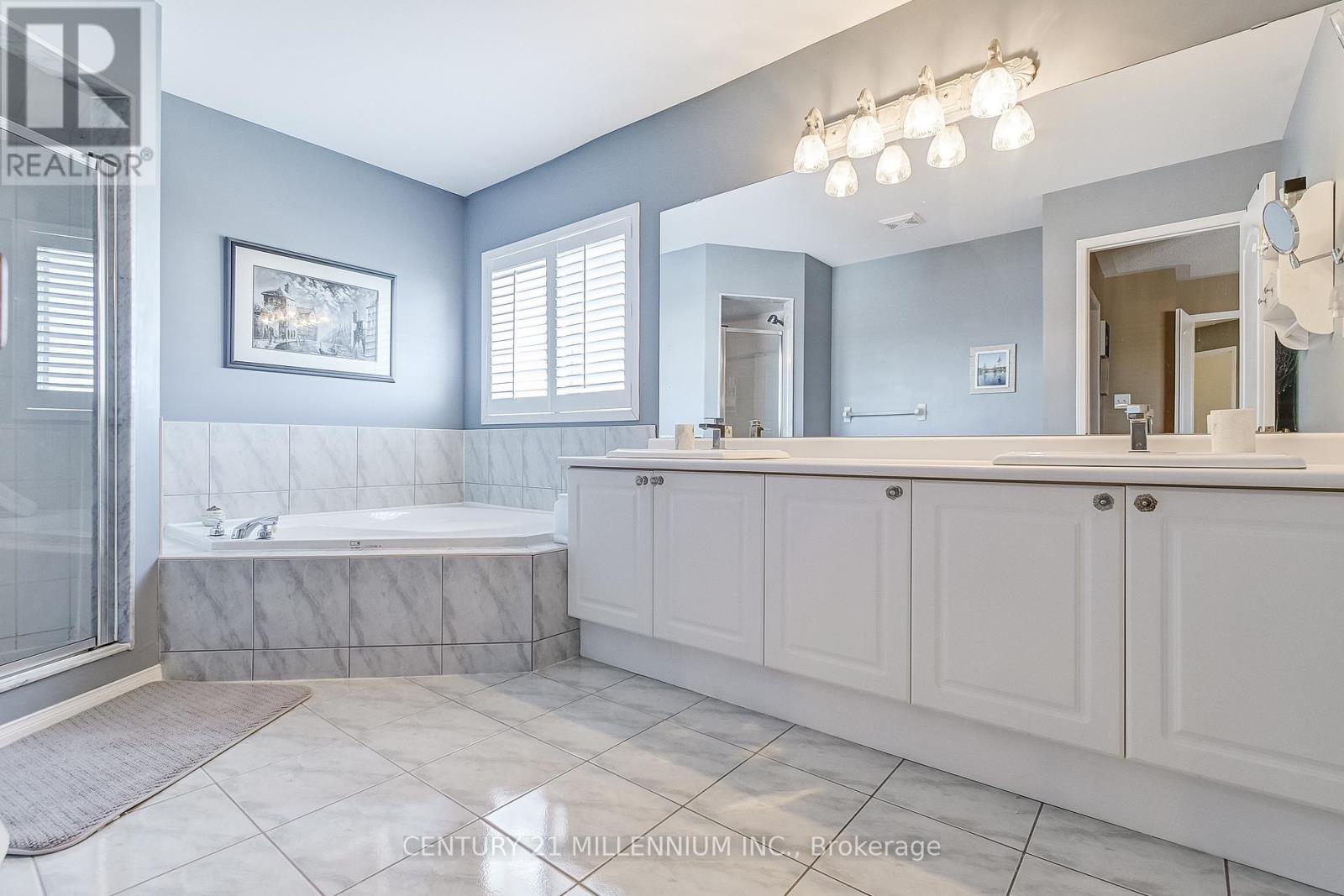 6 Collingwood Avenue, Brampton, Ontario  L7A 2E5 - Photo 21 - W13156496