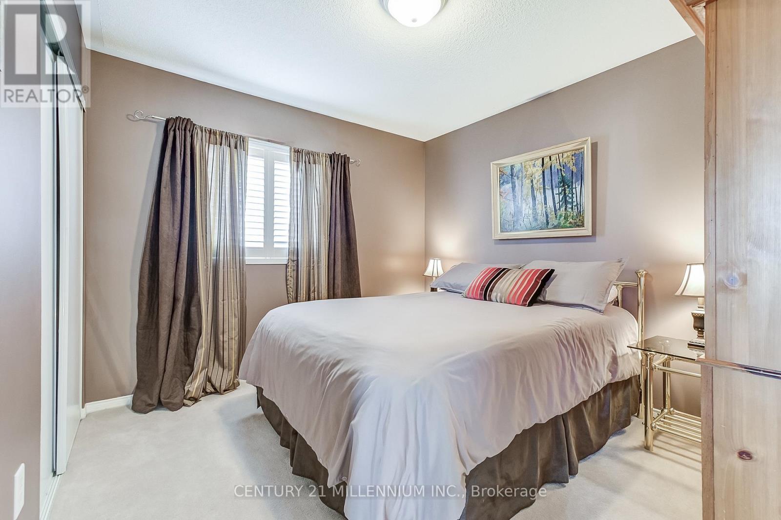 6 Collingwood Avenue, Brampton, Ontario  L7A 2E5 - Photo 23 - W13156496
