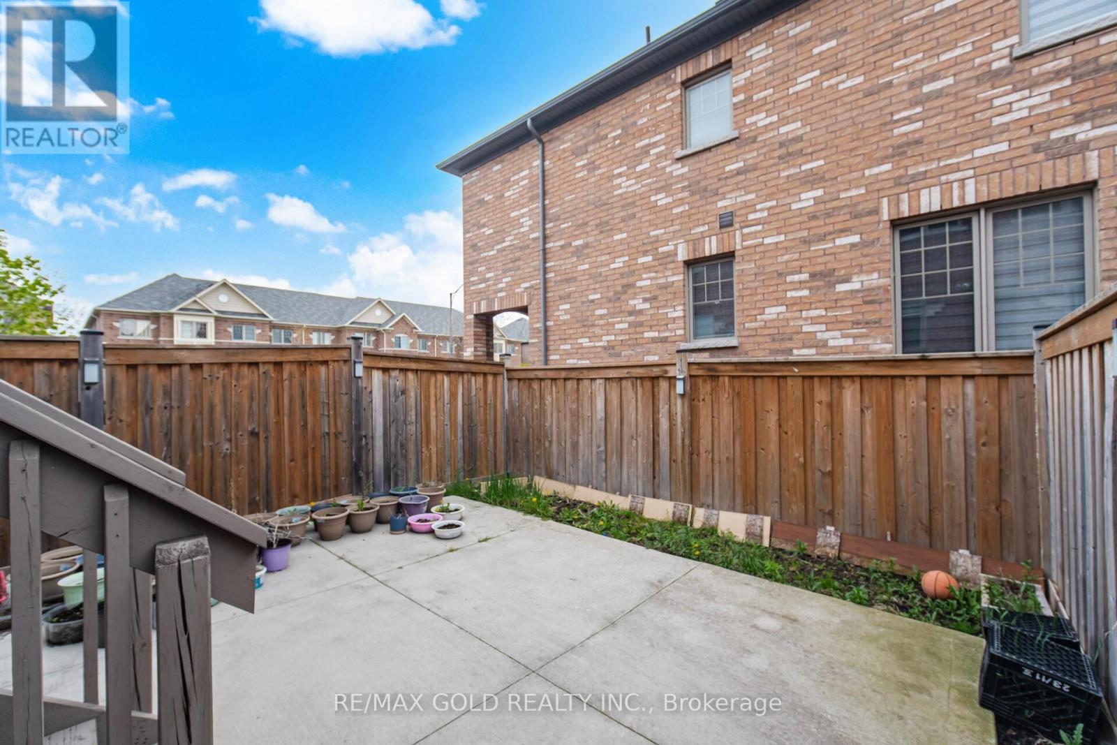41 Davenfield Circle, Brampton, Ontario  L6P 2P7 - Photo 24 - W13156528