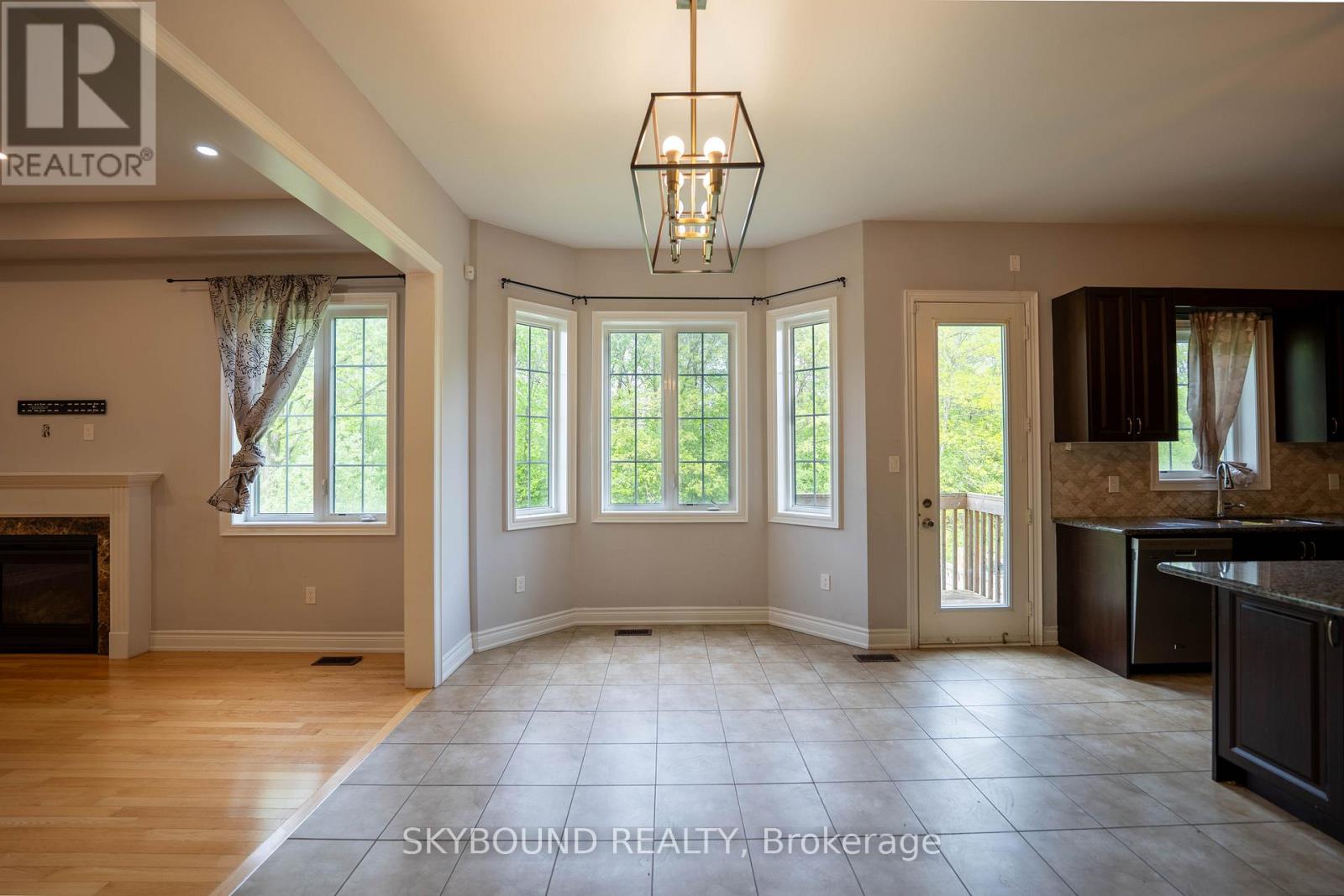 3217 Meadow Marsh Crescent, Oakville, Ontario  L6H 7H5 - Photo 11 - W13156584
