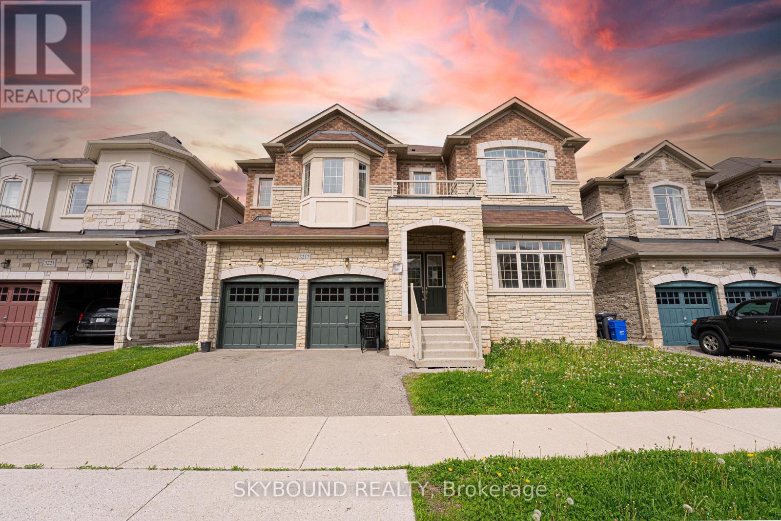3217 Meadow Marsh Crescent, Oakville, Ontario  L6H 7H5 - Photo 2 - W13156584