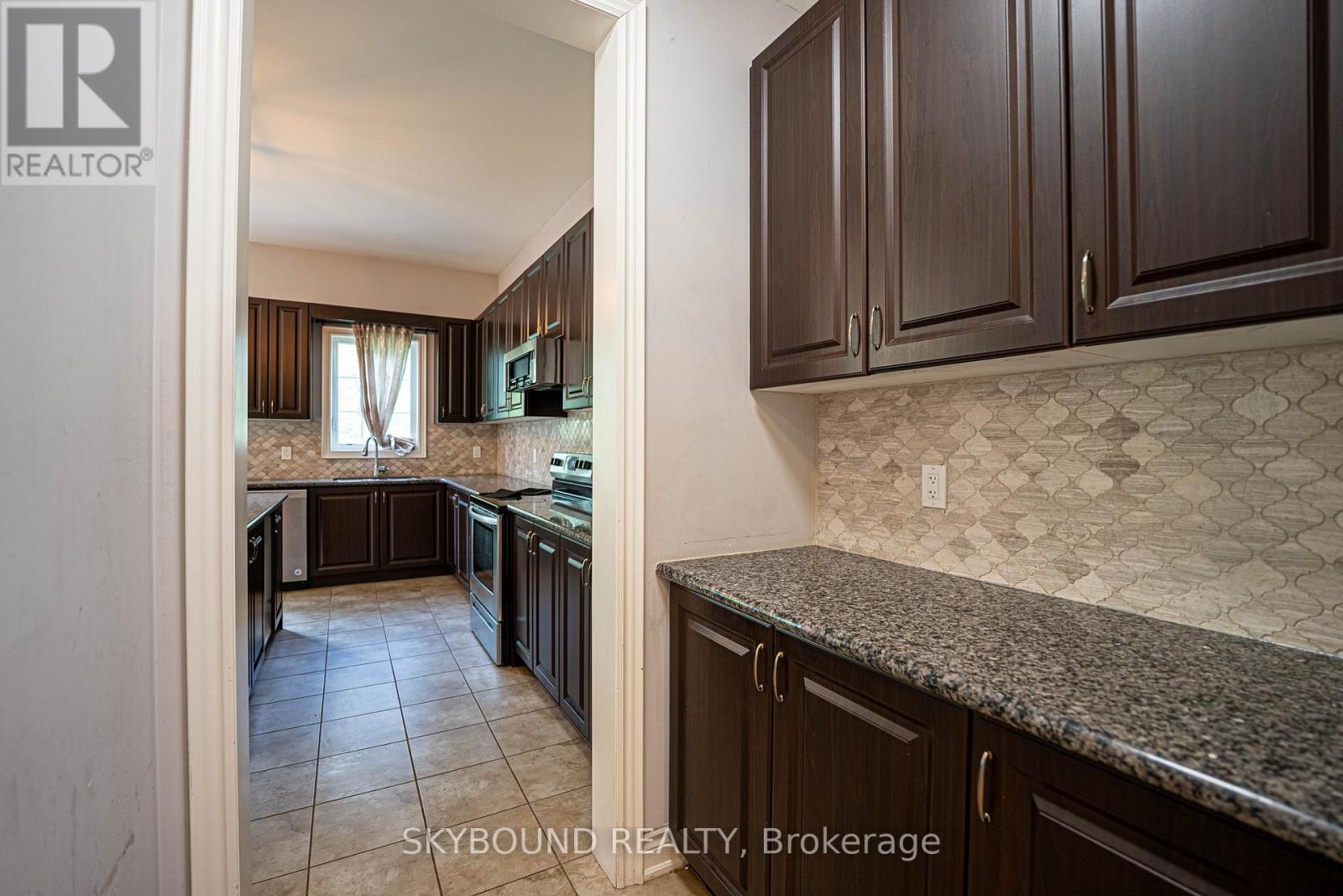 3217 Meadow Marsh Crescent, Oakville, Ontario  L6H 7H5 - Photo 8 - W13156584