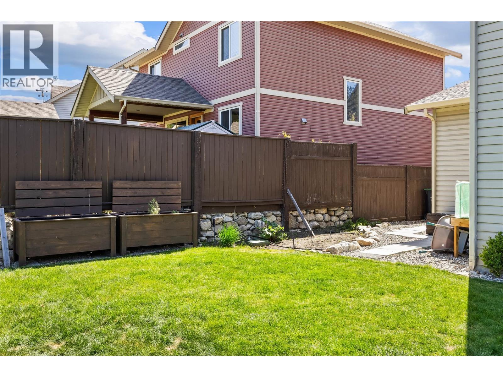 916 Paret Crescent, Kelowna, British Columbia  V1W 4X8 - Photo 15 - 10384665