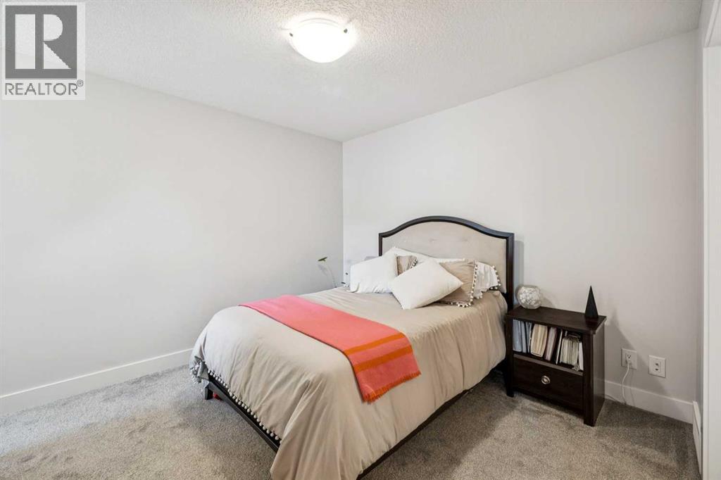 230 Hillcrest Gardens SW, Airdrie, Alberta  T4B 4J2 - Photo 27 - A2303034