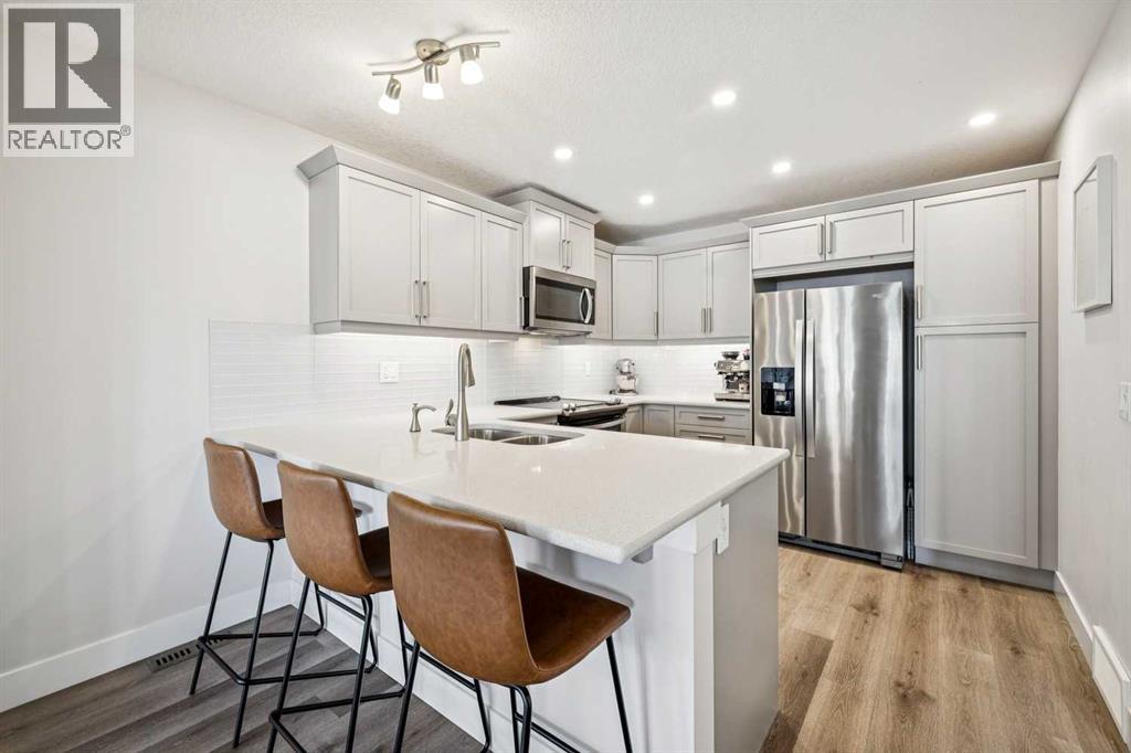 230 Hillcrest Gardens SW, Airdrie, Alberta  T4B 4J2 - Photo 12 - A2303034