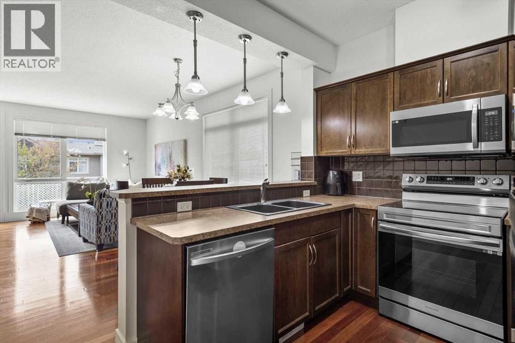 1, 164 Rockyledge View NW, Calgary, Alberta  T3G 6B2 - Photo 7 - A2304220