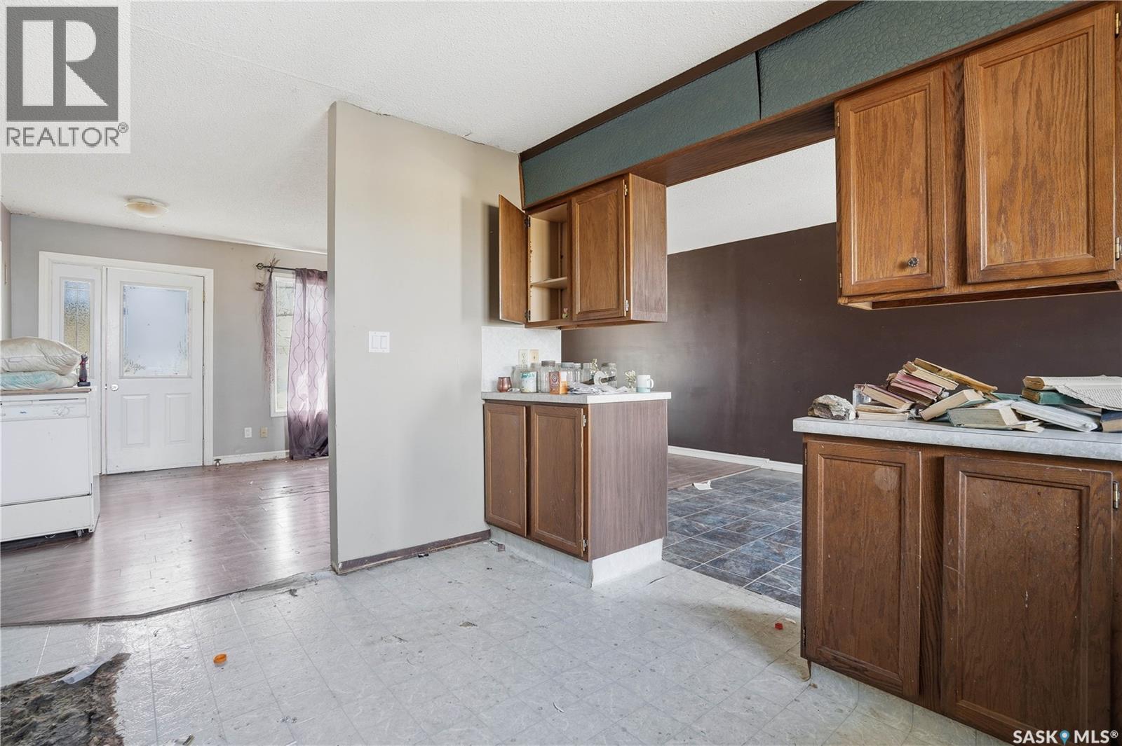 512 4th Avenue W, Assiniboia, Saskatchewan  S0H 0B0 - Photo 15 - SK036583