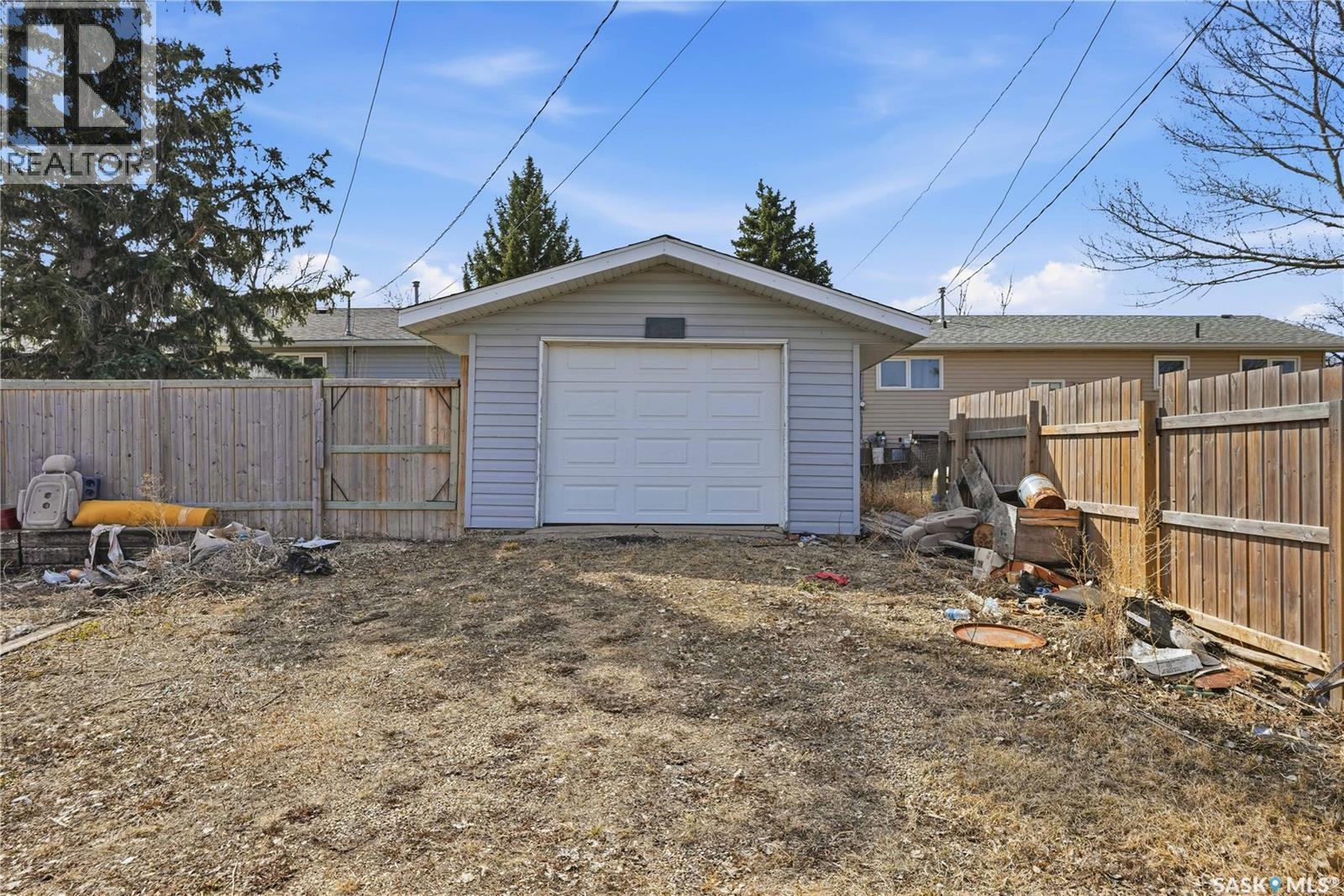 512 4th Avenue W, Assiniboia, Saskatchewan  S0H 0B0 - Photo 42 - SK036583