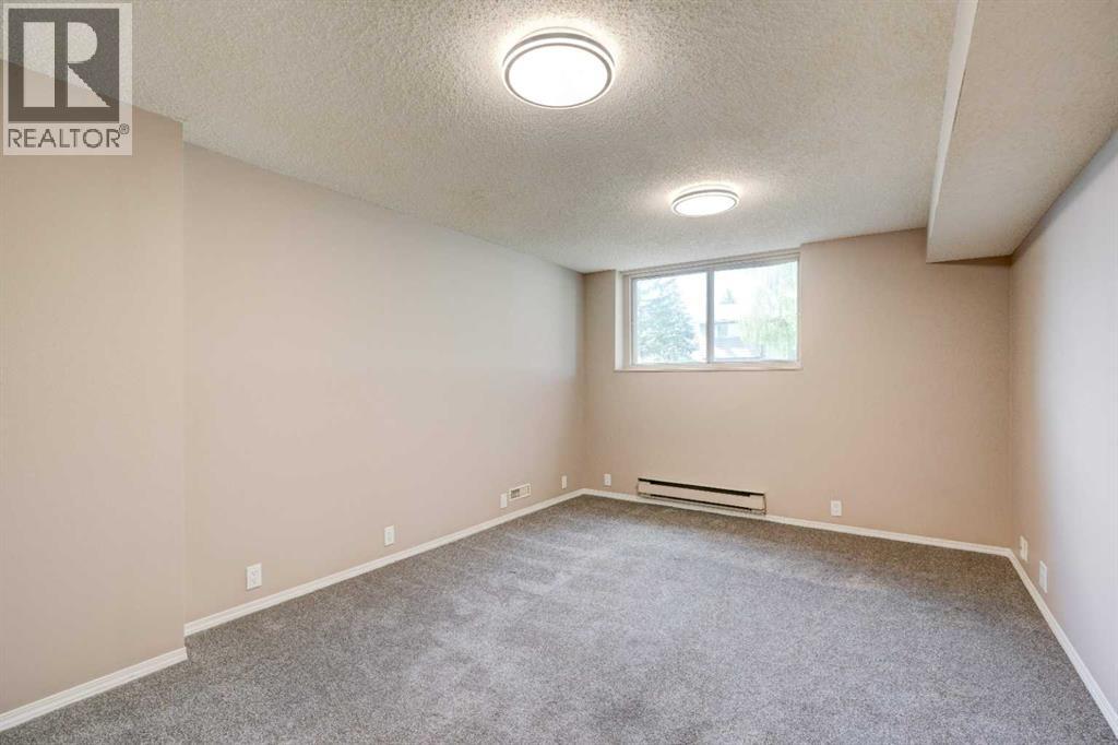 27 Dovely Way SE, Calgary, Alberta  T2B 2K7 - Photo 20 - A2308892