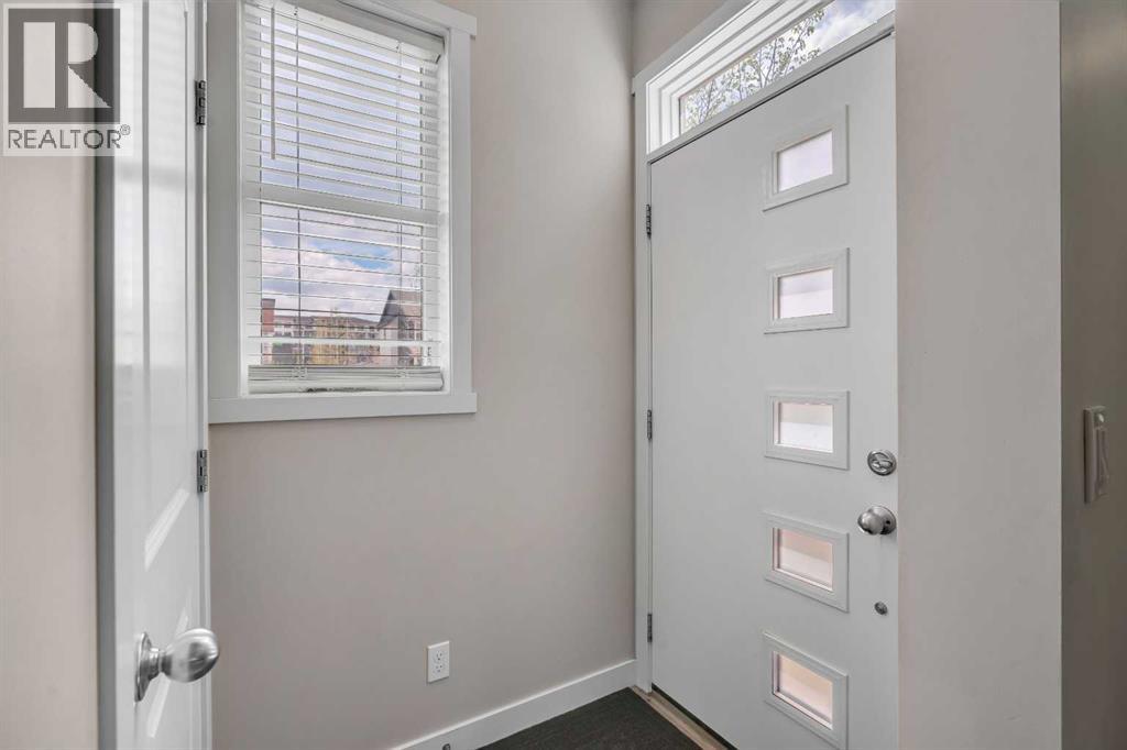 76 Carrington Boulevard NW, Calgary, Alberta  T3P 1K6 - Photo 4 - A2310002