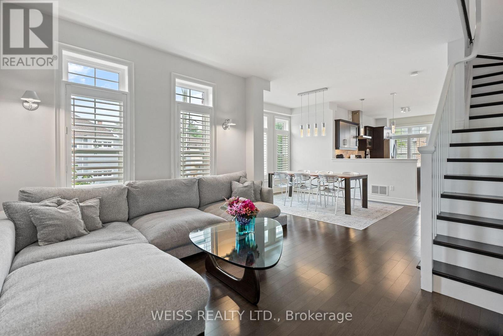 2 Ella Street, St. Catharines, Ontario L2R 0A8 - Photo 1 - X13156436