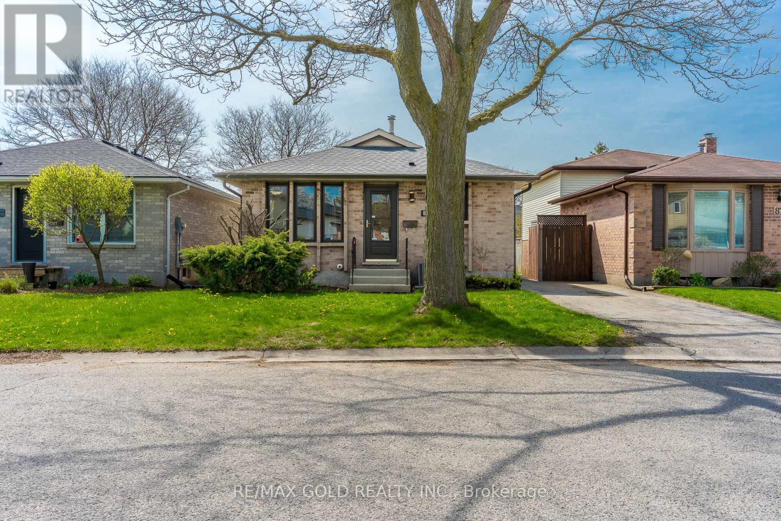 83 Speight Crescent, London East, Ontario  N5V 3W7 - Photo 1 - X13156536