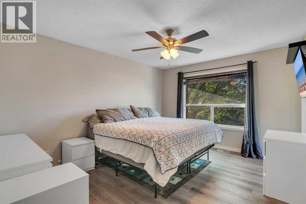 2828 Douglasdale Boulevard SE, Calgary, Alberta  T2Z 2H9 - Photo 18 - A2312478