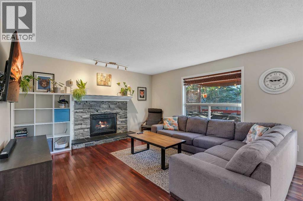 2828 Douglasdale Boulevard SE, Calgary, Alberta  T2Z 2H9 - Photo 4 - A2312478