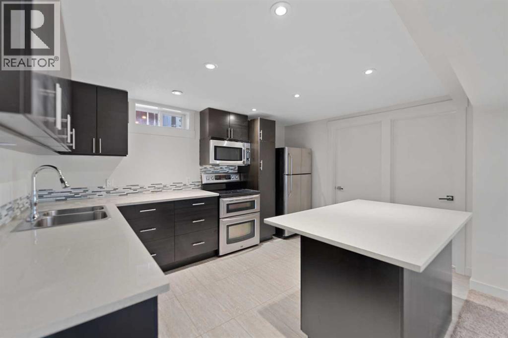38 Westwood Drive SW, Calgary, Alberta  T3C 2V7 - Photo 25 - A2308408