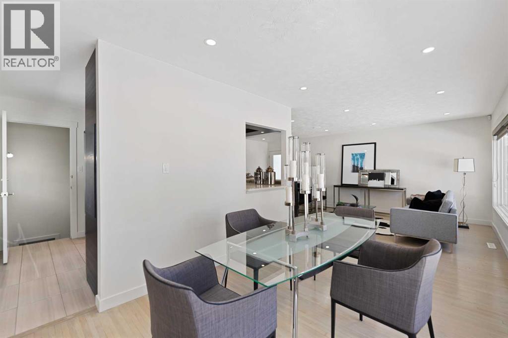 38 Westwood Drive SW, Calgary, Alberta  T3C 2V7 - Photo 9 - A2308408