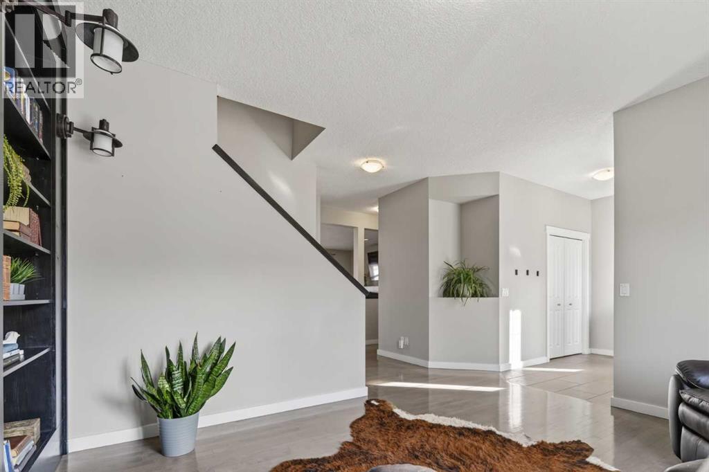 139 Elgin Terrace SE, Calgary, Alberta  T2Z 0G3 - Photo 7 - A2283953