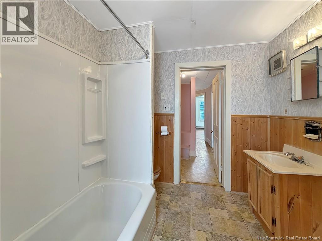 256 Guilford Street, Saint John, New Brunswick  E2M 1W1 - Photo 21 - NB139636