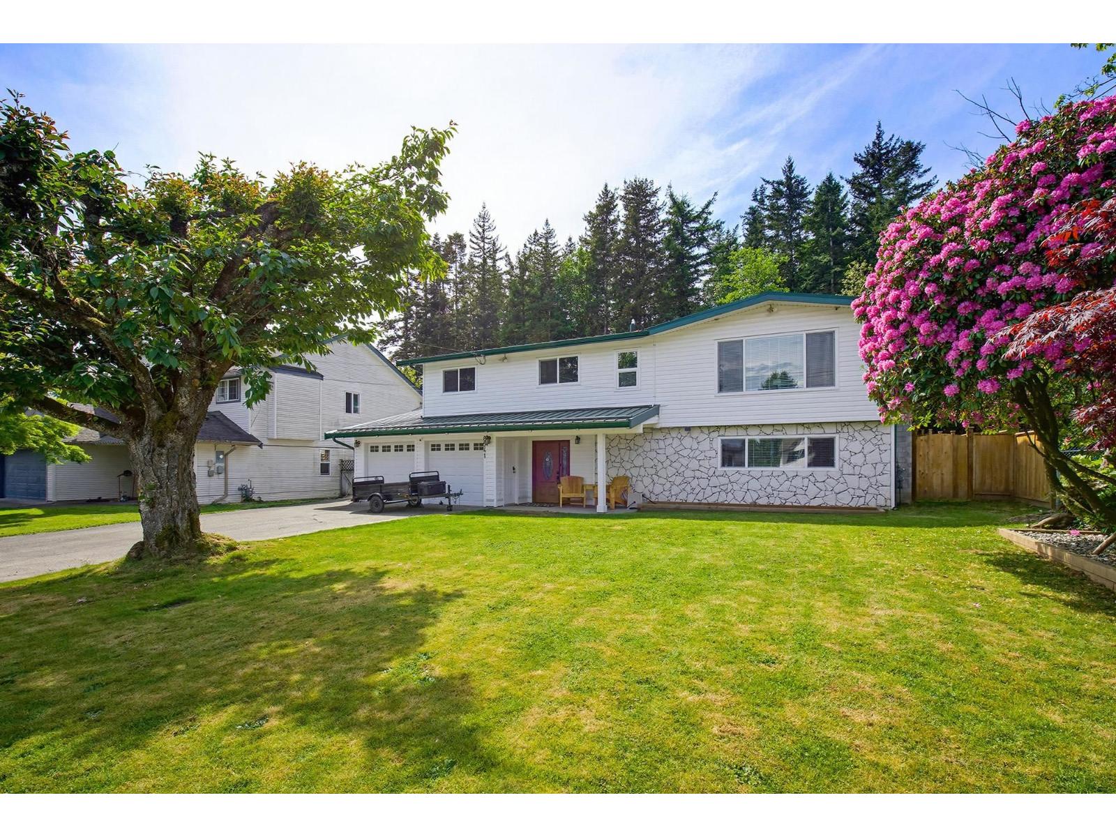 8541 Mcewen Terrace, Mission, British Columbia  V2V 6R2 - Photo 1 - R3122442