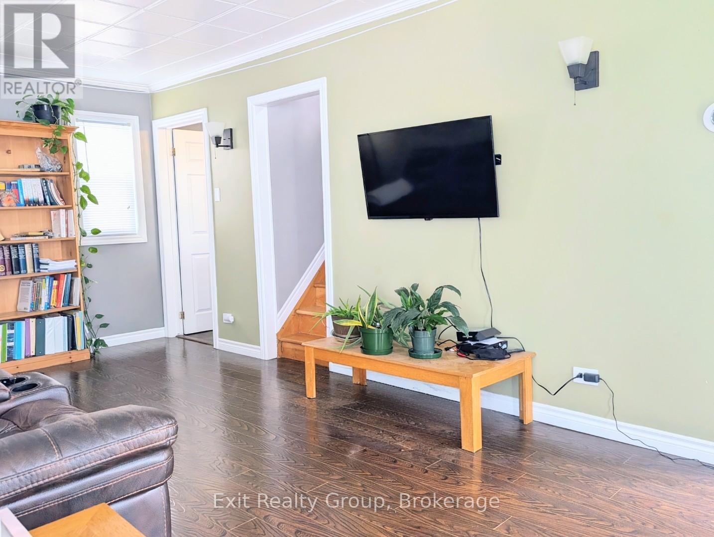 42 Mcgill Street, Quinte West, Ontario  K8V 3J3 - Photo 4 - X13156916