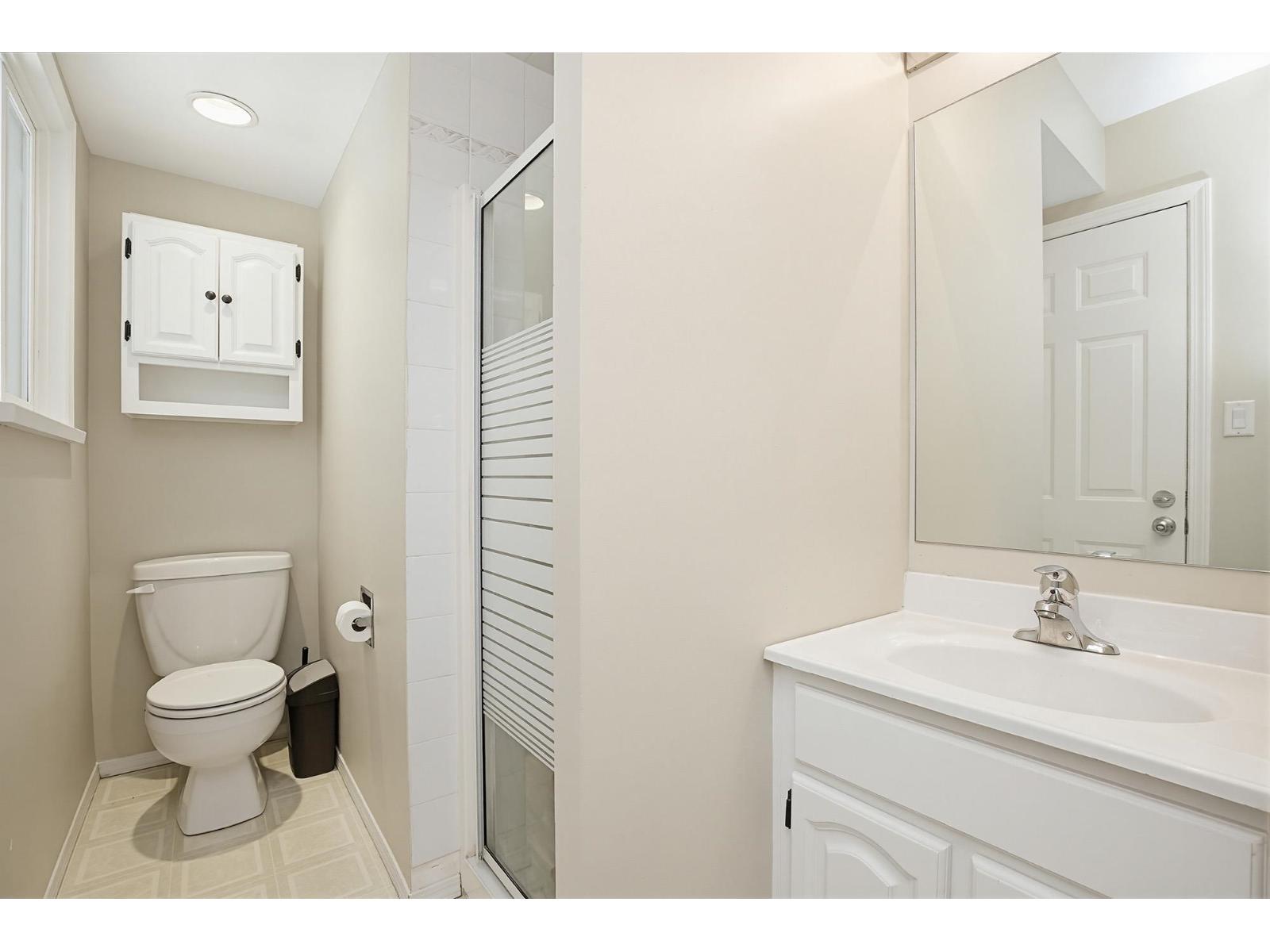8541 Mcewen Terrace, Mission, British Columbia  V2V 6R2 - Photo 17 - R3122442