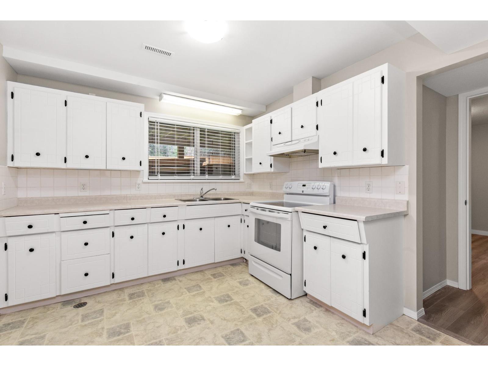 8541 Mcewen Terrace, Mission, British Columbia  V2V 6R2 - Photo 31 - R3122442